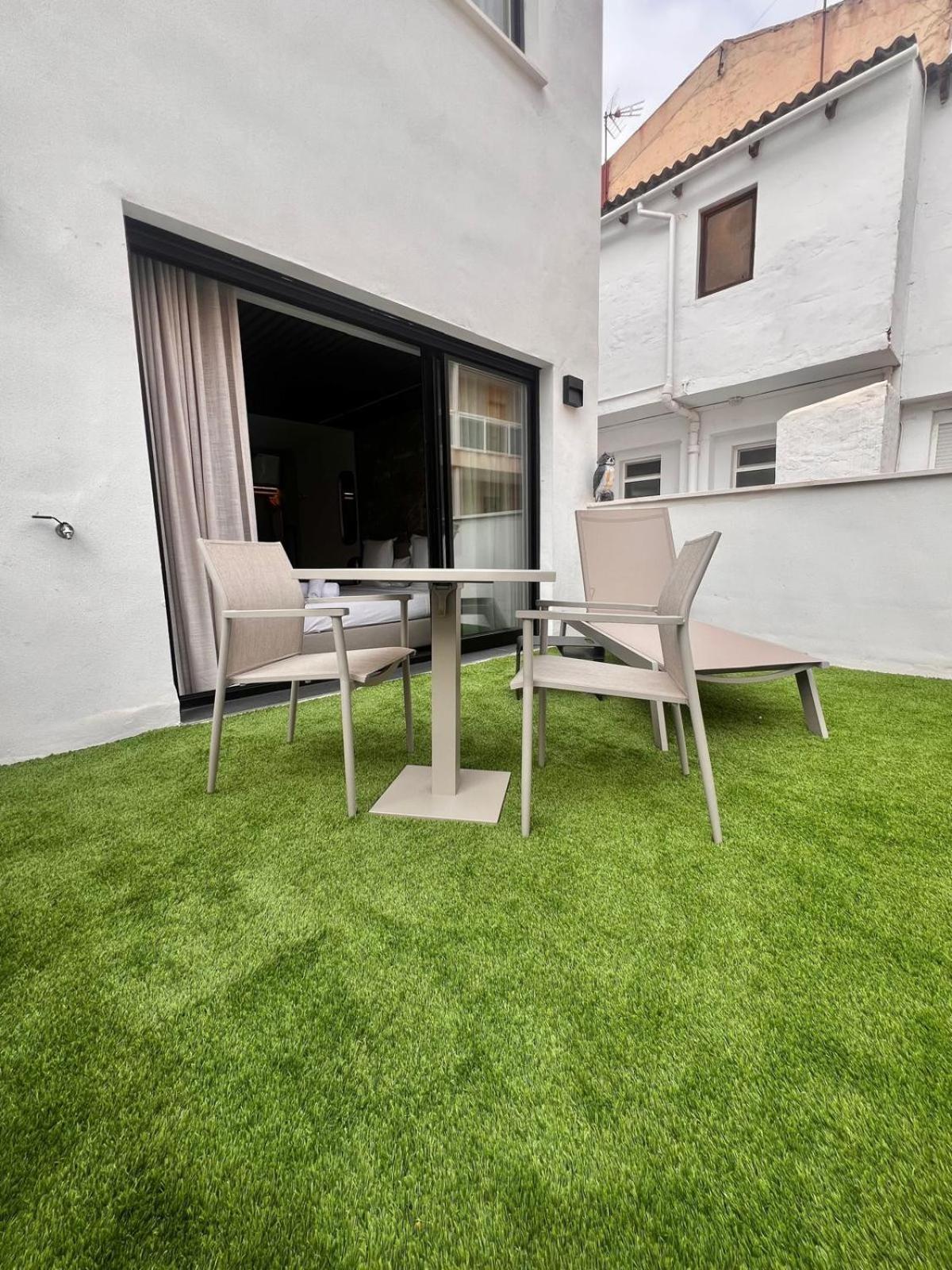 Tq 10 Boutique Aparthotel Alicante Exterior photo